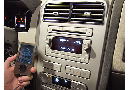 microsoft-ford-sync-phone-and-radio-small.jpg