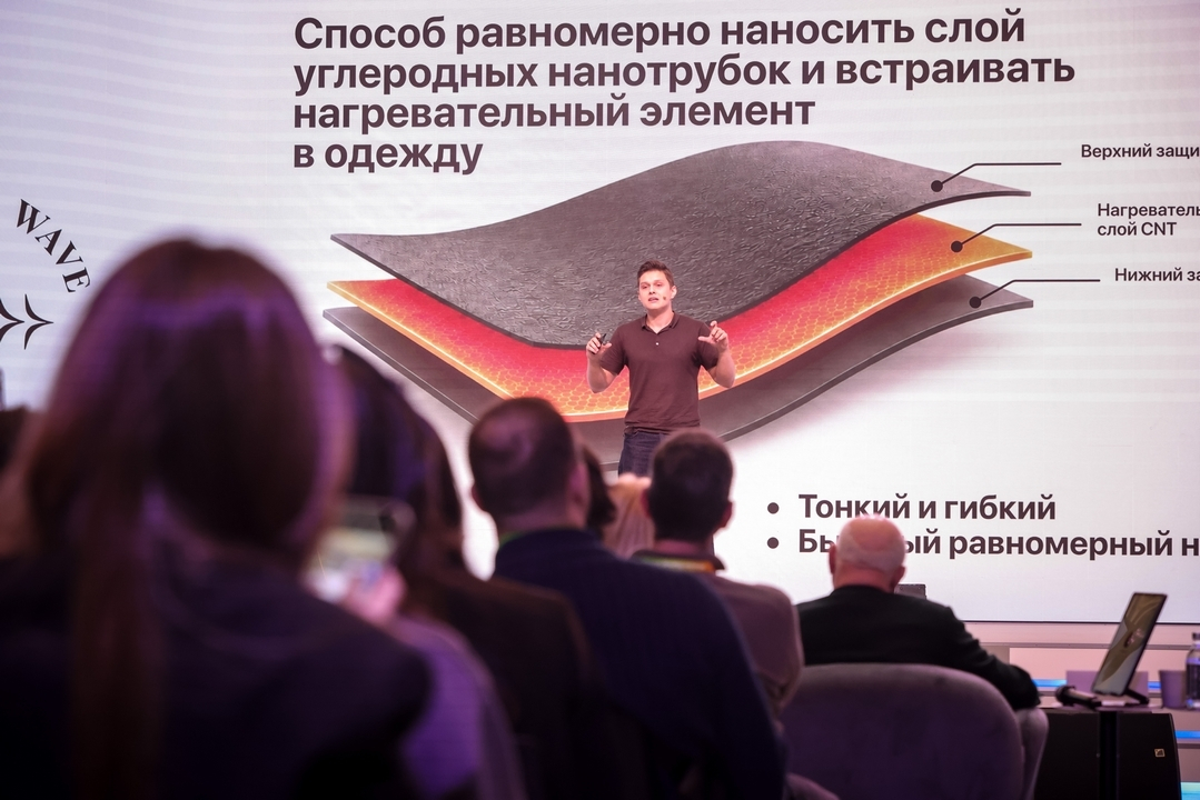 AVF_7519_