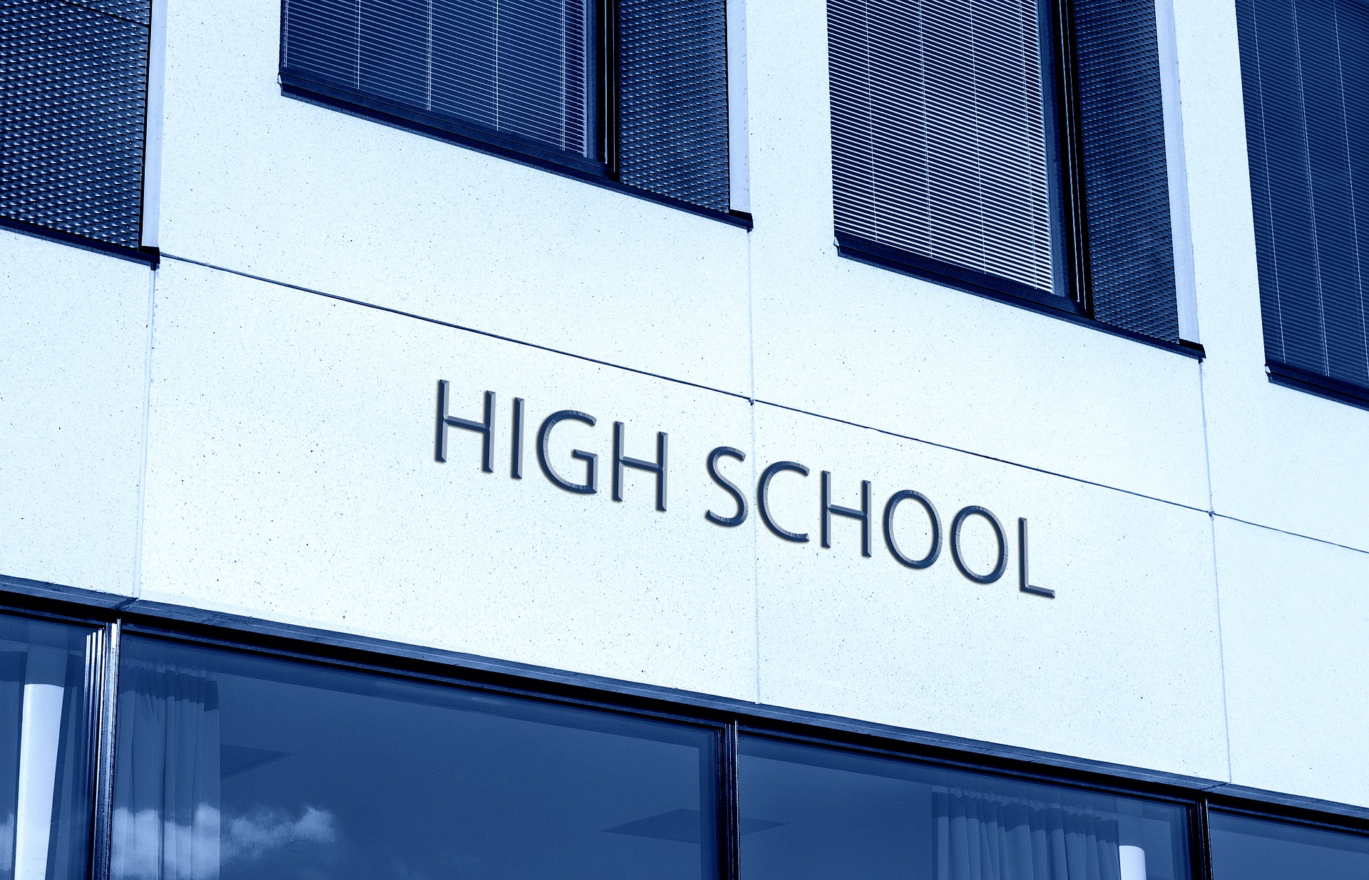 college-2883655_1920.jpg