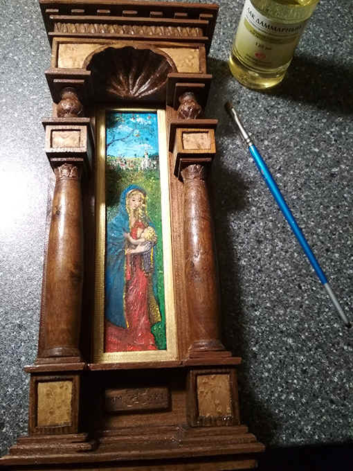 frame_madonna_27.jpg