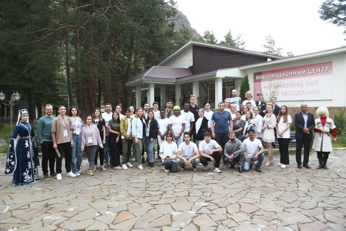 iii-forum-mgimo-i-kbgu-znakomstvo-s-kavkazom-8-700x467