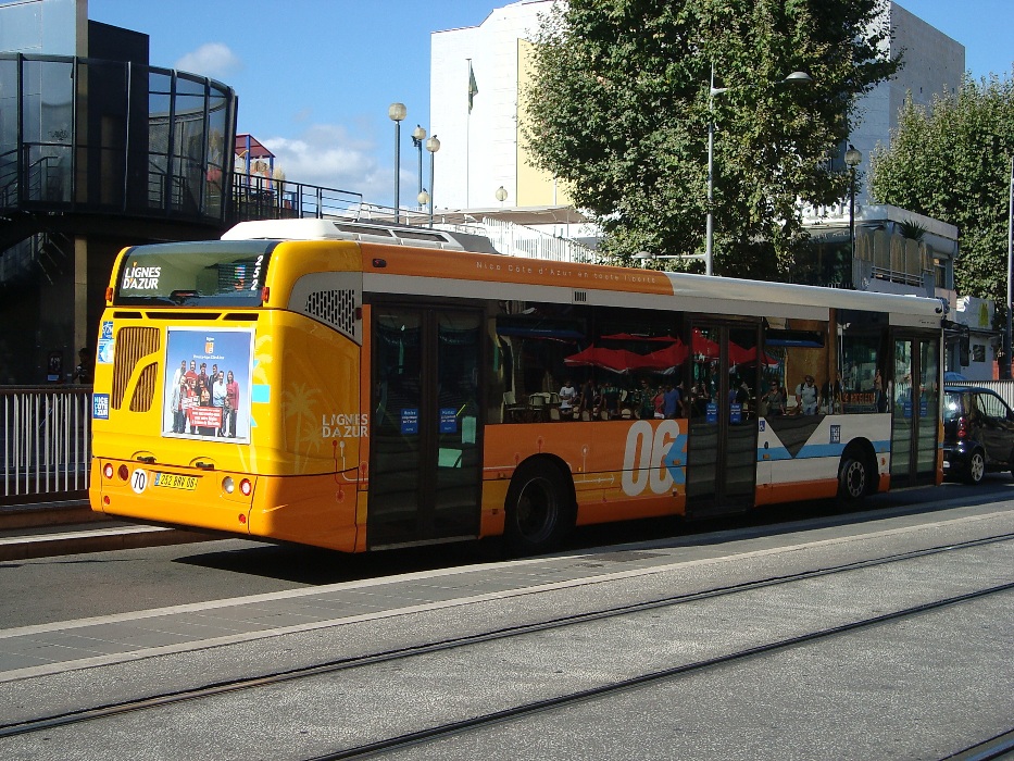 nic-2.jpg