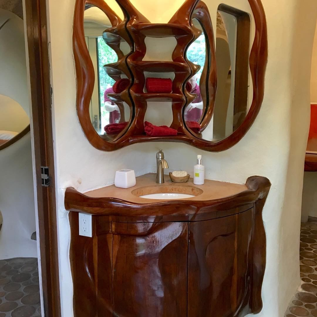 4F9DB621-AB37-47B9-BEDC-32C2A91DAC04