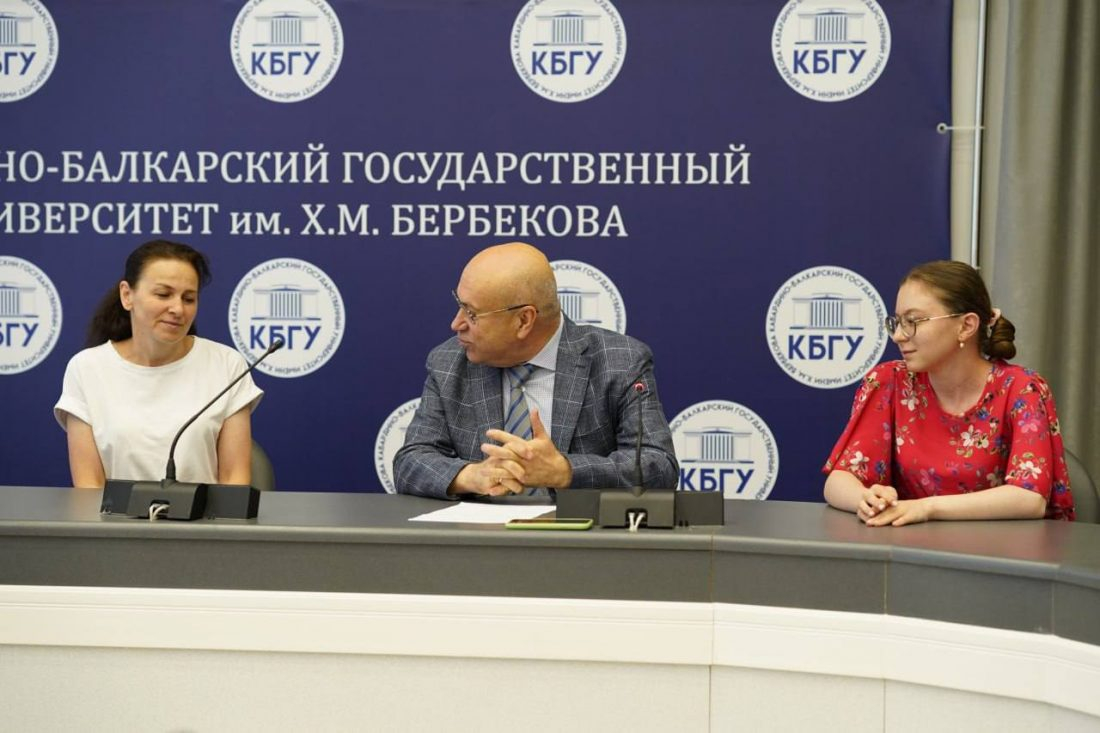 vstrecha-rektora-so-stoballnicej-2