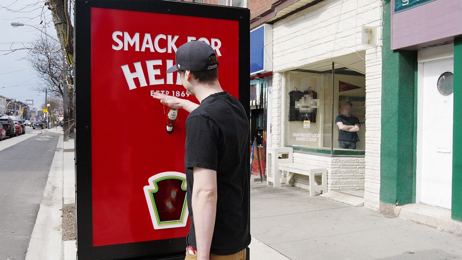 Dispensing Billboards Offer HEINZ Ketchup Outside Restaurants that Refuse to Serve It