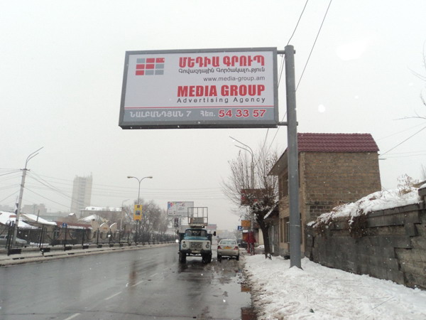 010.jpg