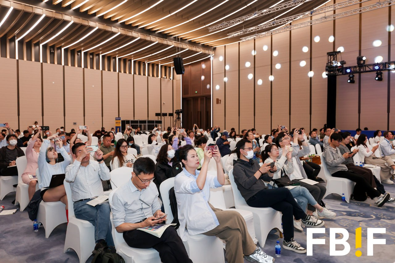 photo_5275969515131367164_y