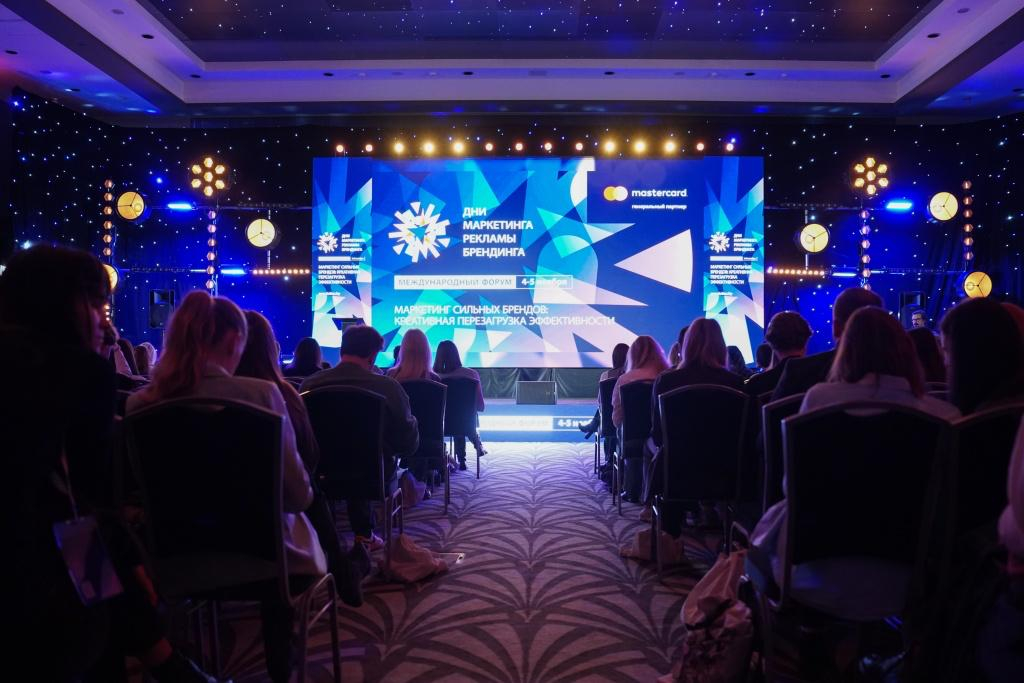 photo_5253974210223214292_y