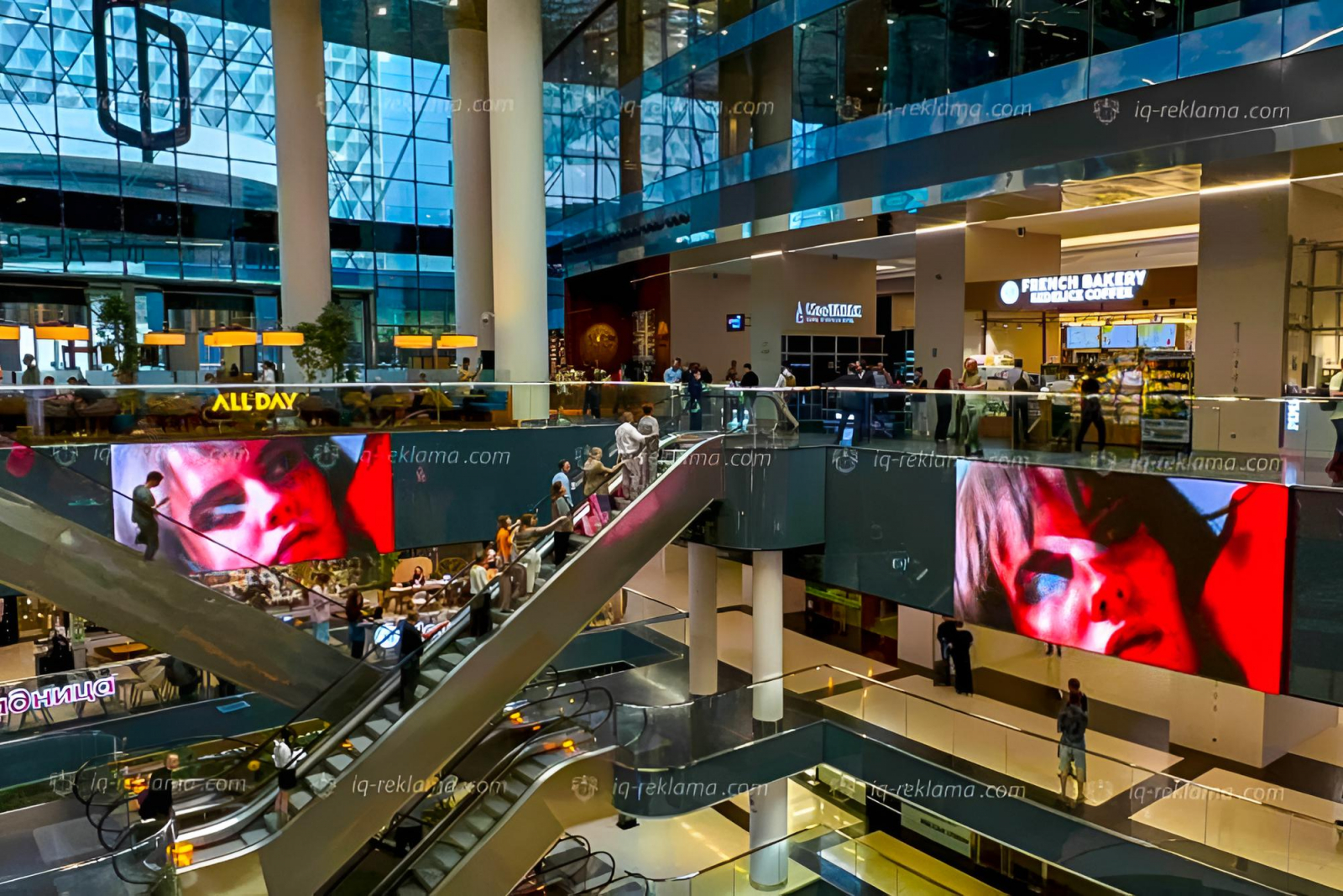 Yana-v-moskva-siti-2-fotor-enhance-20251124122940