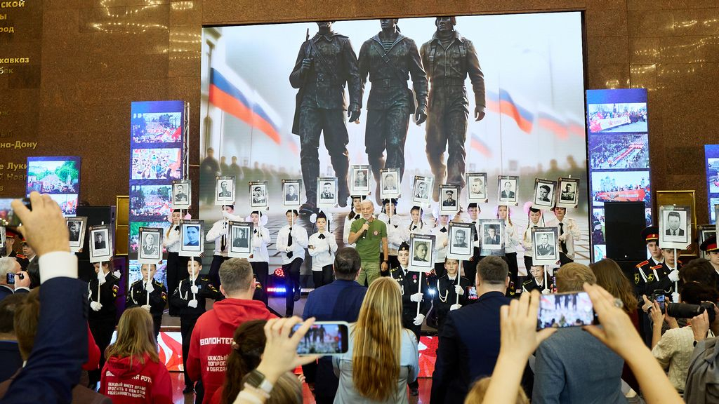 386A2199 1 - 1K JPEG