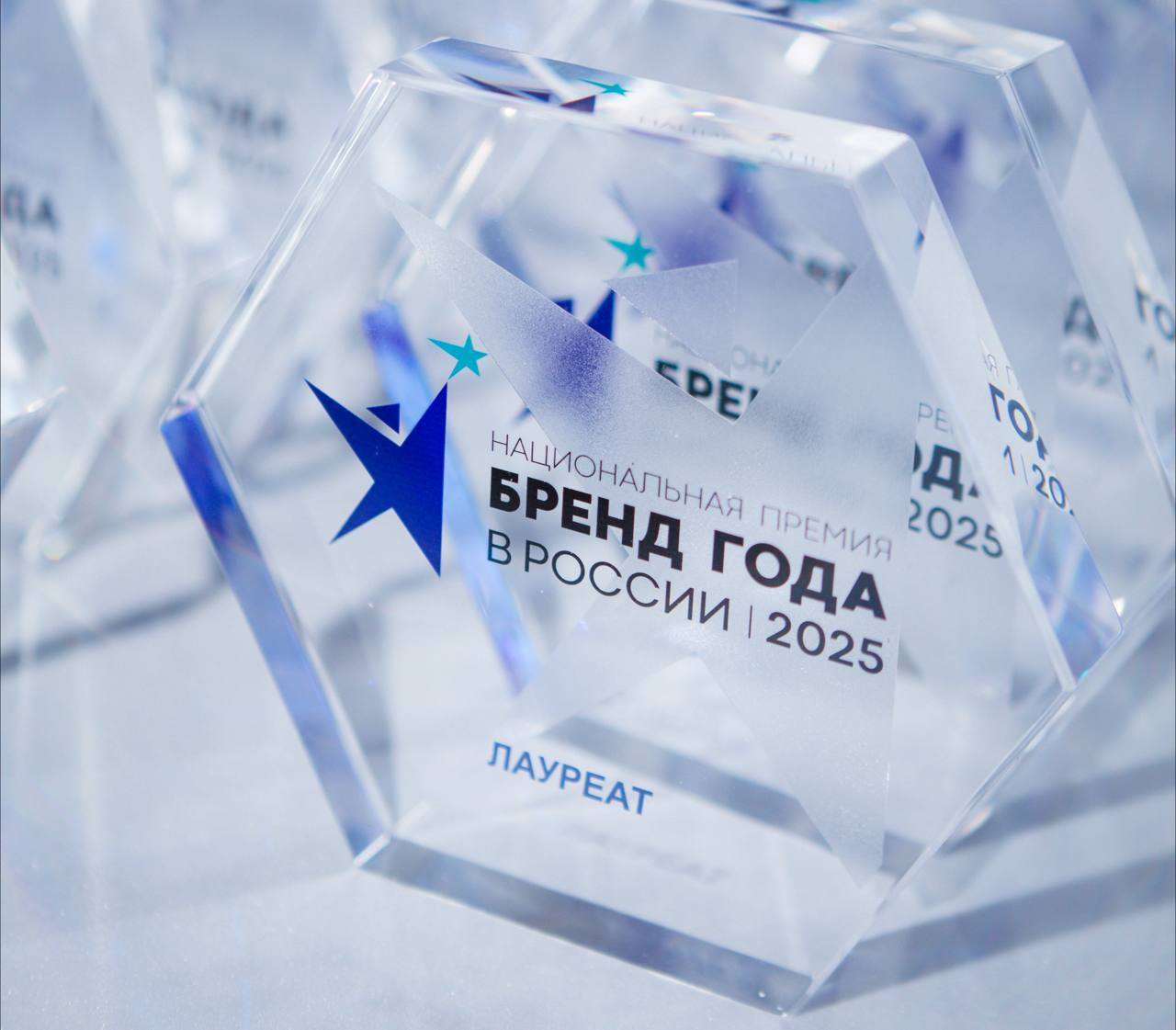 photo_5280753614781617973_y